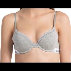 Calvin Klein T-Shirt Bra
